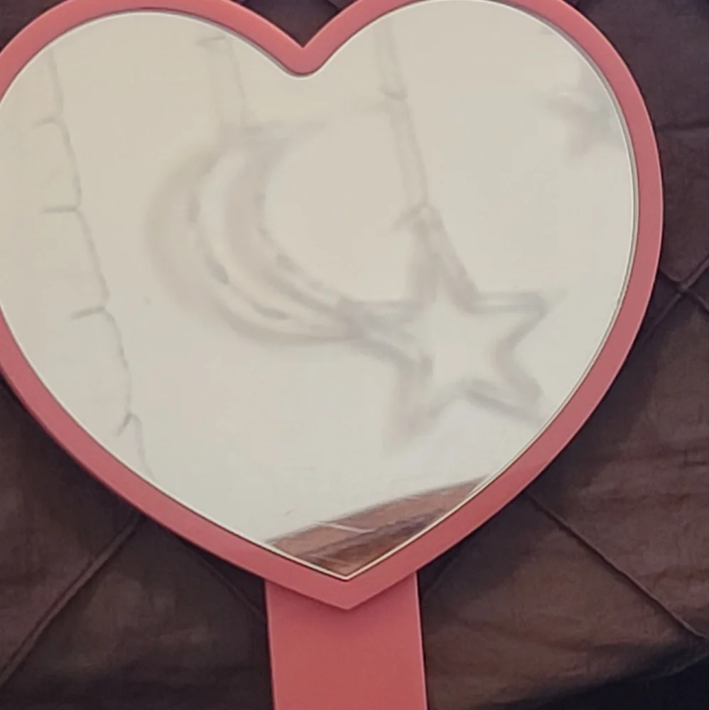Valfre hand mirror 🌹